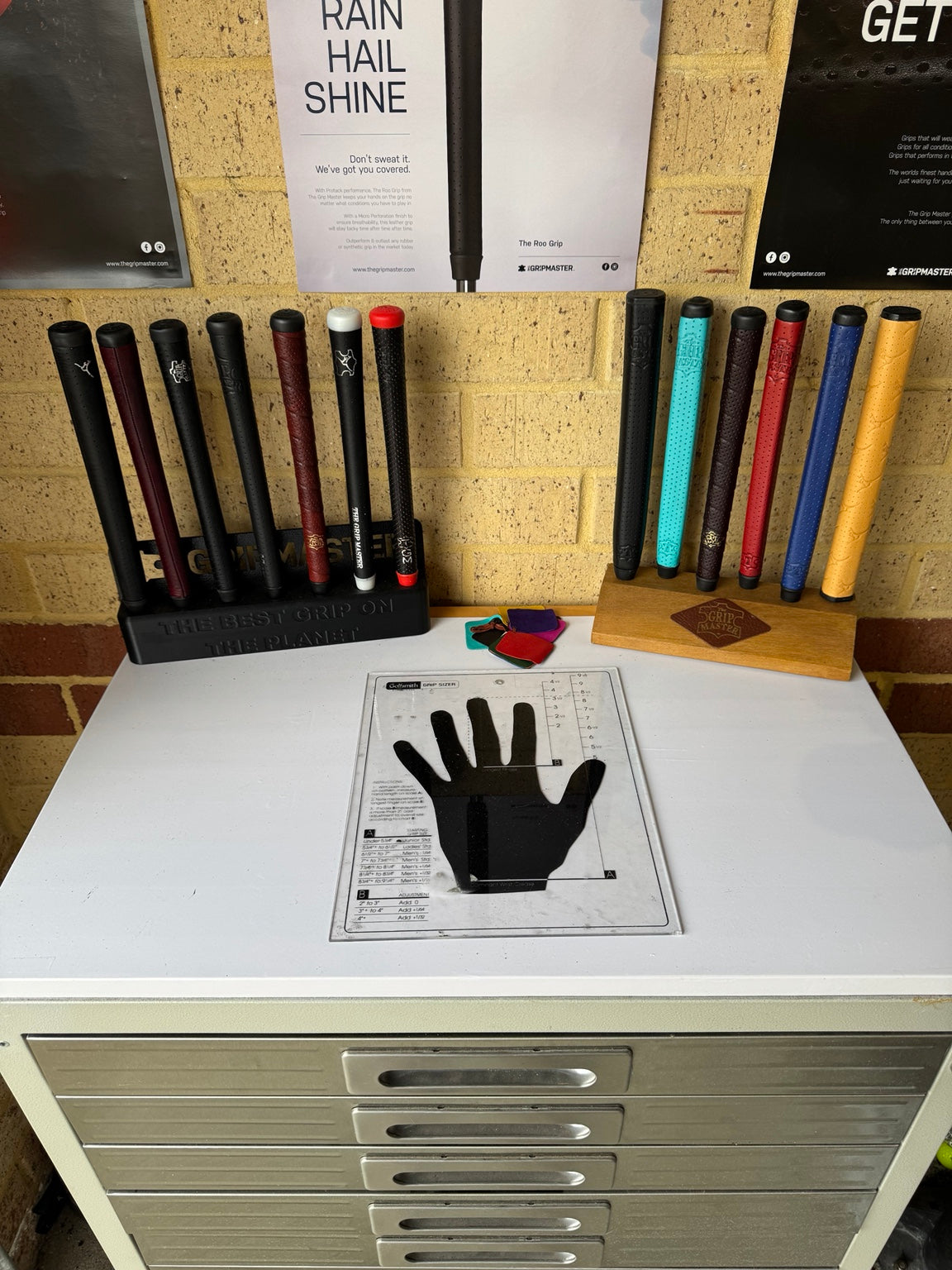 TGCC hand measurement and grip fitting station